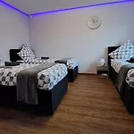 Happy -apartments Апартаменты *